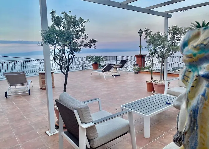 Athèna Appart hôtel 3*