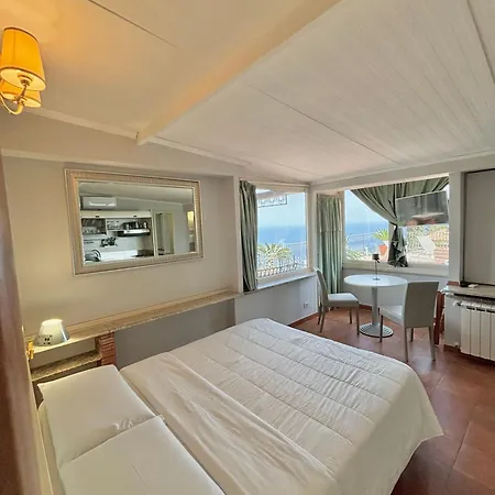 Lejlighedshotel Athena